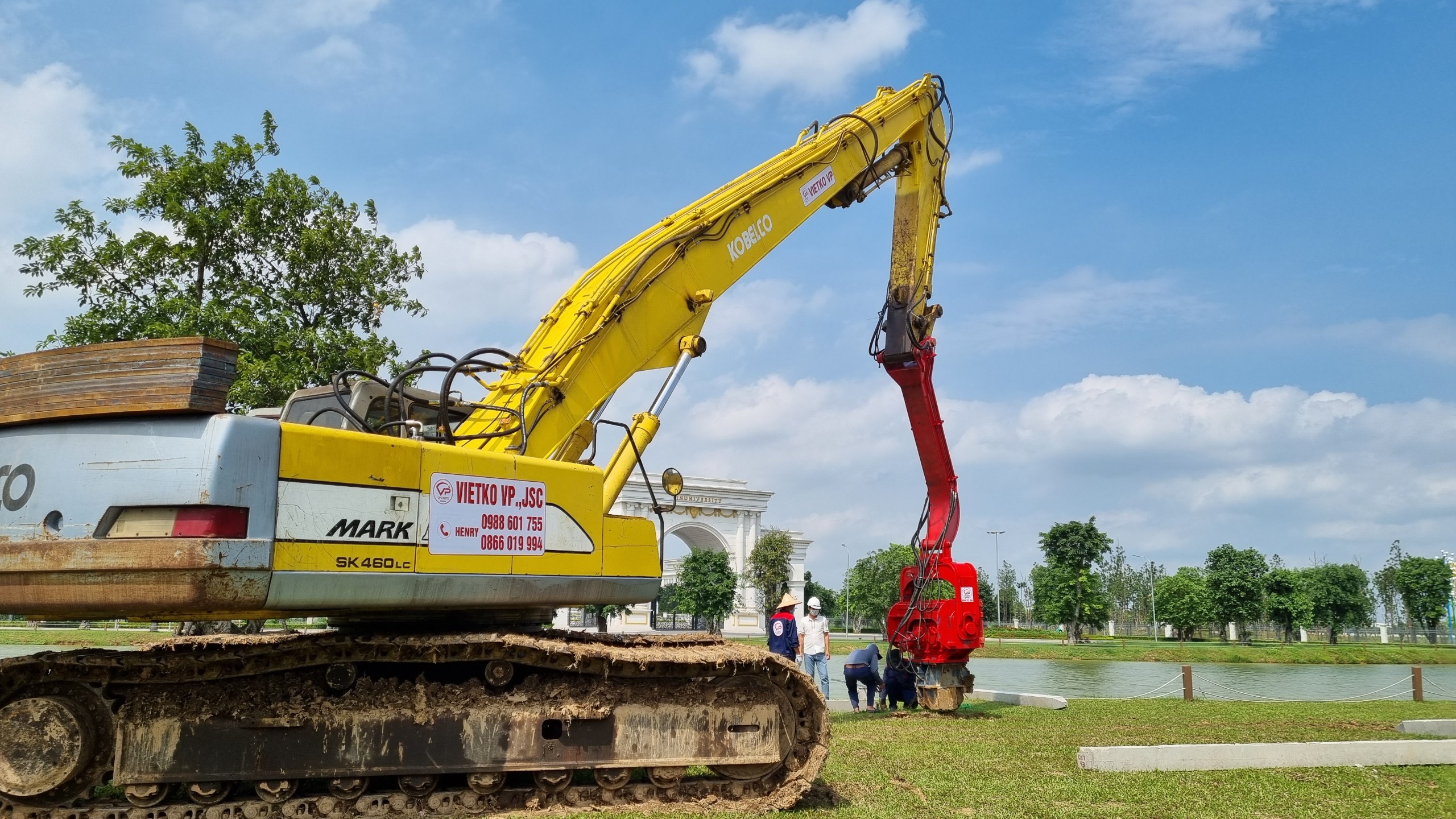 thi-cong-dong-coc-du-an-vinhome-ocean-park-gia-lam-ha-noi (1)